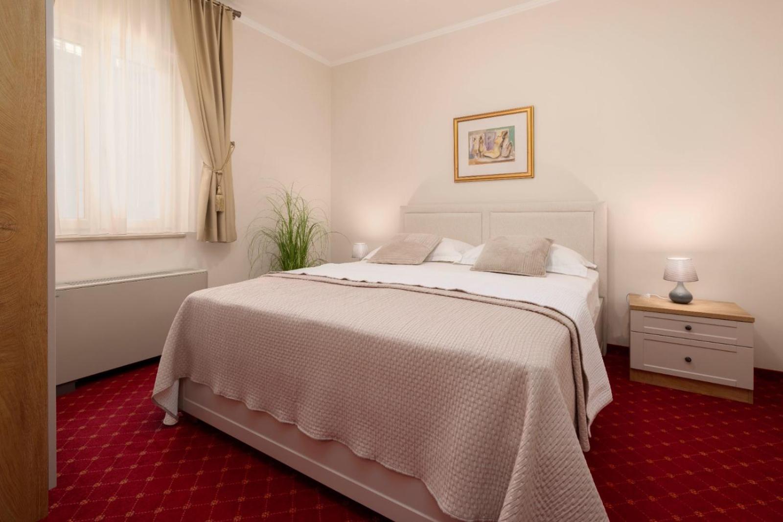 Aparthotel Villa Mozart 伯德古拉 外观 照片
